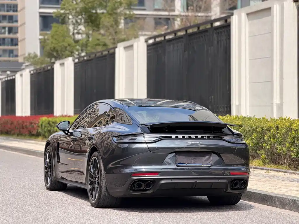Porsche Panamera — миниатюра 2