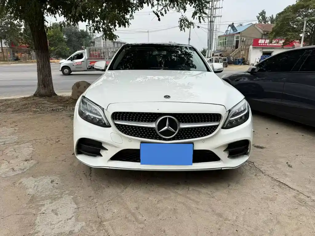 Mercedes-Benz C-Class — миниатюра 2
