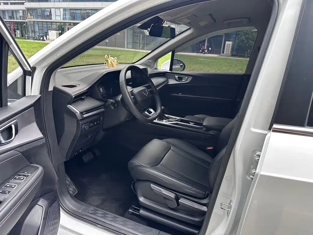 Wuling Jiachen 1.5T CVT Smart Luxury Type, фото 13