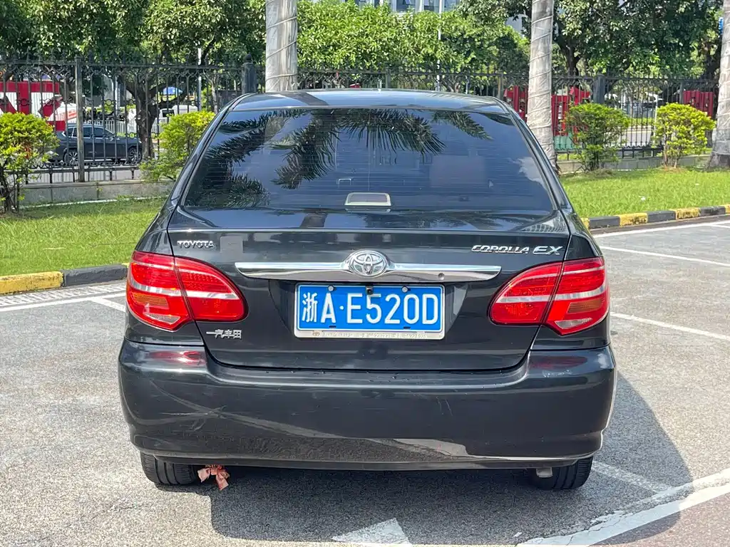 Toyota Corolla — миниатюра 5