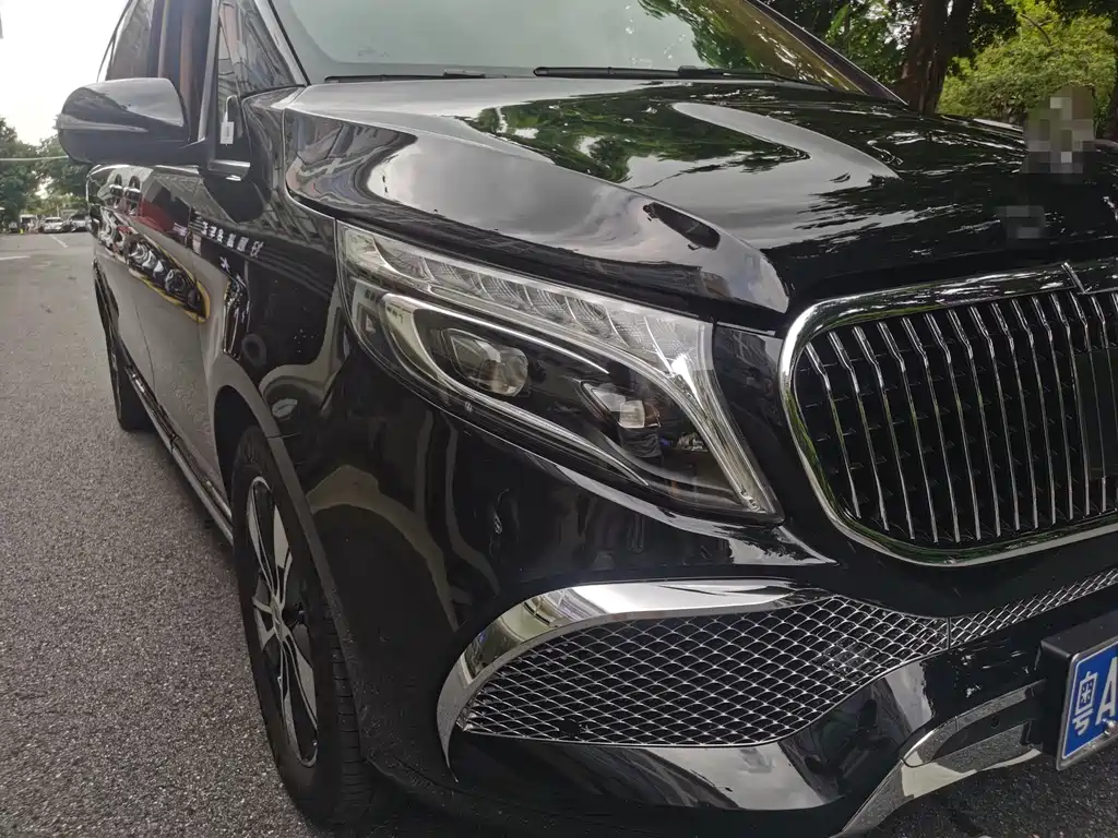 Mercedes-Benz V-Class — миниатюра 8