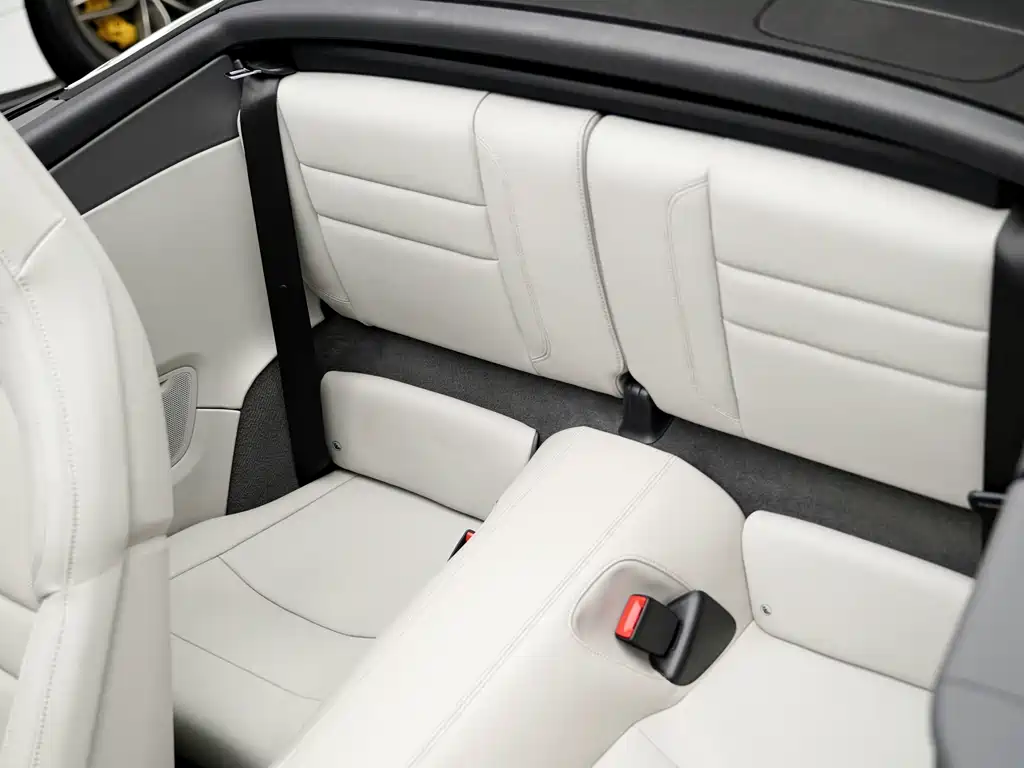 Porsche 911 2023 Carrera Cabriolet 3.0T