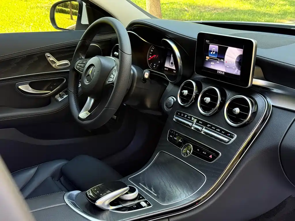 Mercedes-Benz C-Class — миниатюра 28