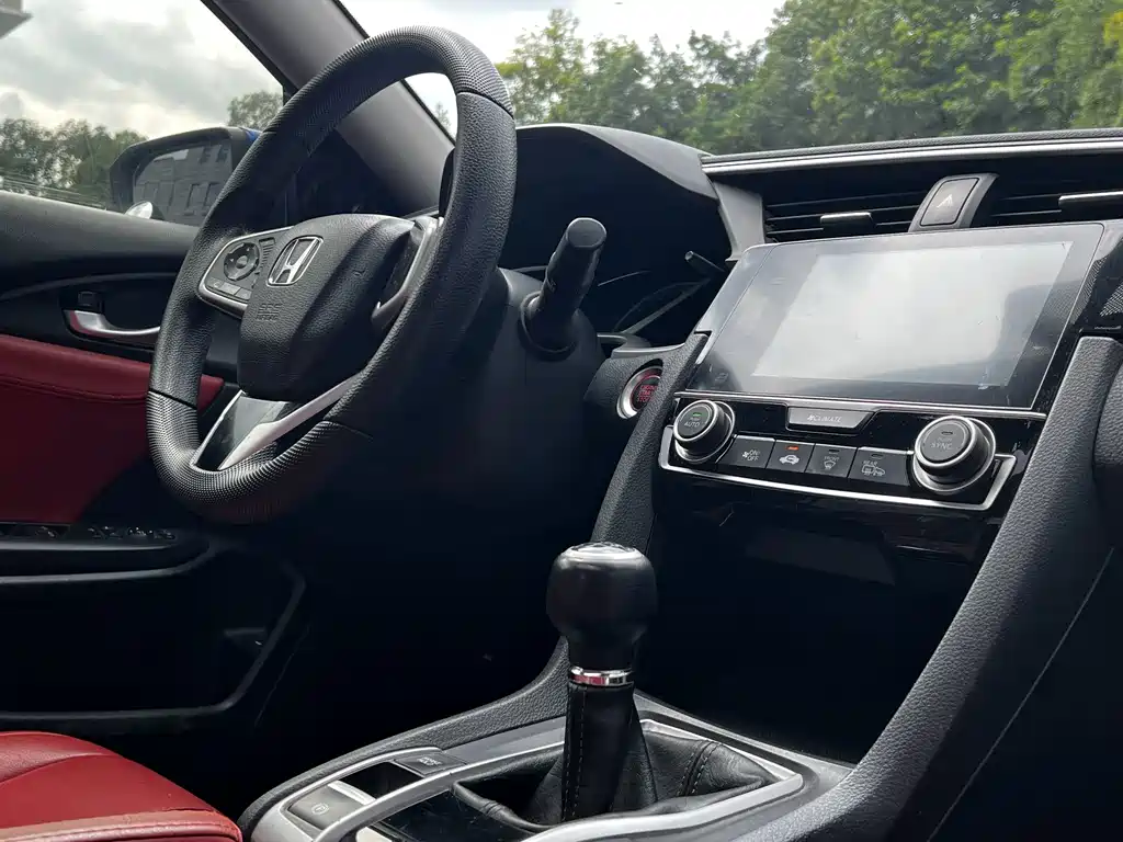 Honda Civic — миниатюра 7