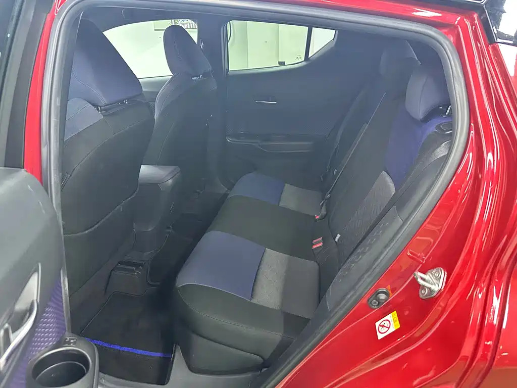 Toyota C-HR — миниатюра 9