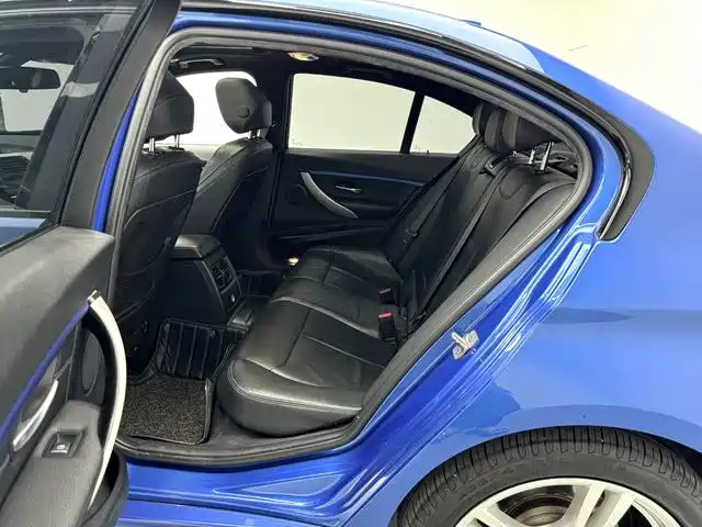 BMW 3 Series — миниатюра 6