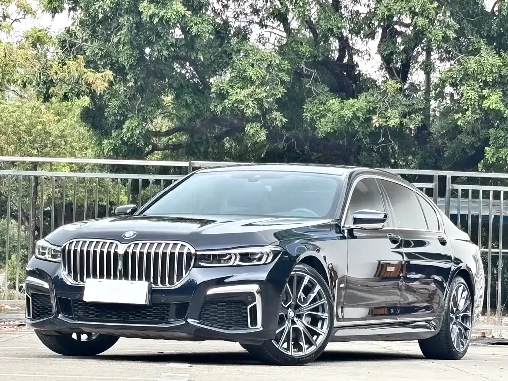 BMW 7 SERIES