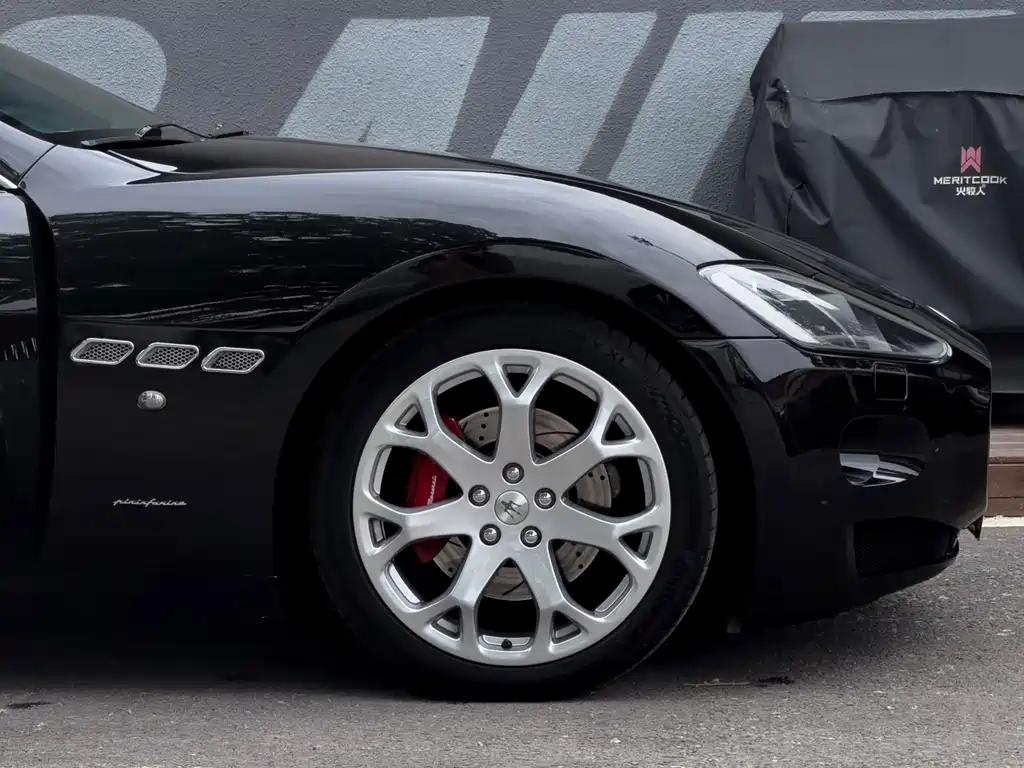 Maserati GranTurismo 2013 4.2L AT