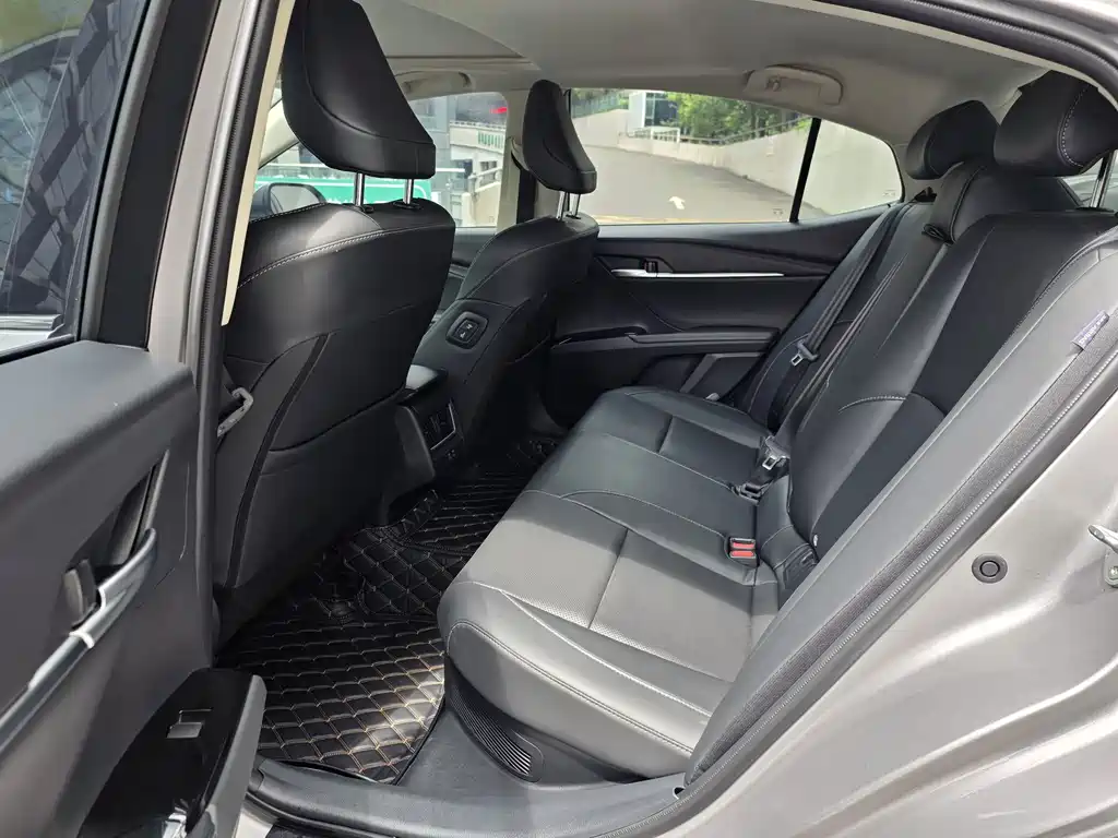 Toyota Camry 2024 2.0HGVP Luxury
