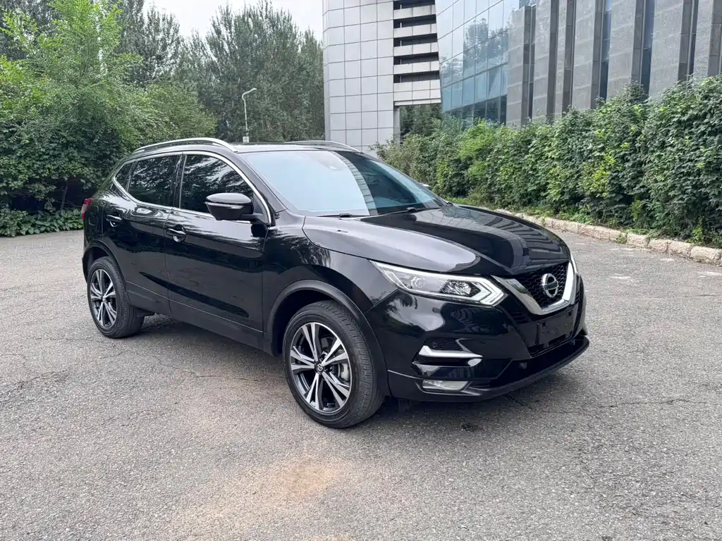 Nissan Qashqai — миниатюра 3