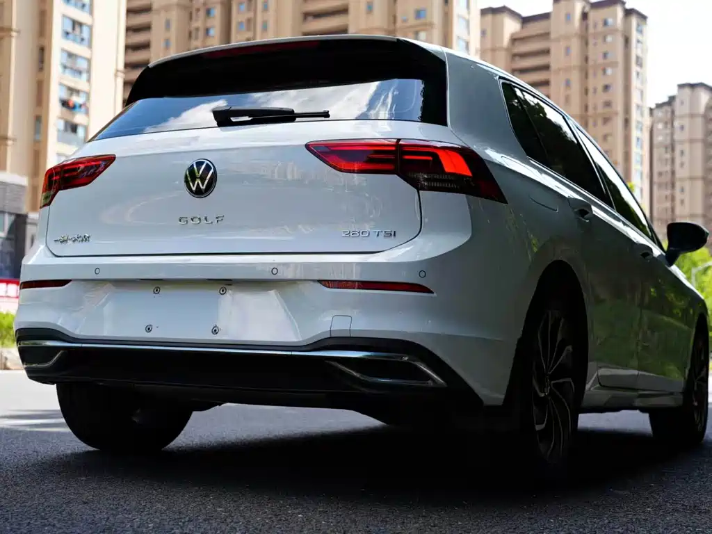 Volkswagen Golf — миниатюра 8