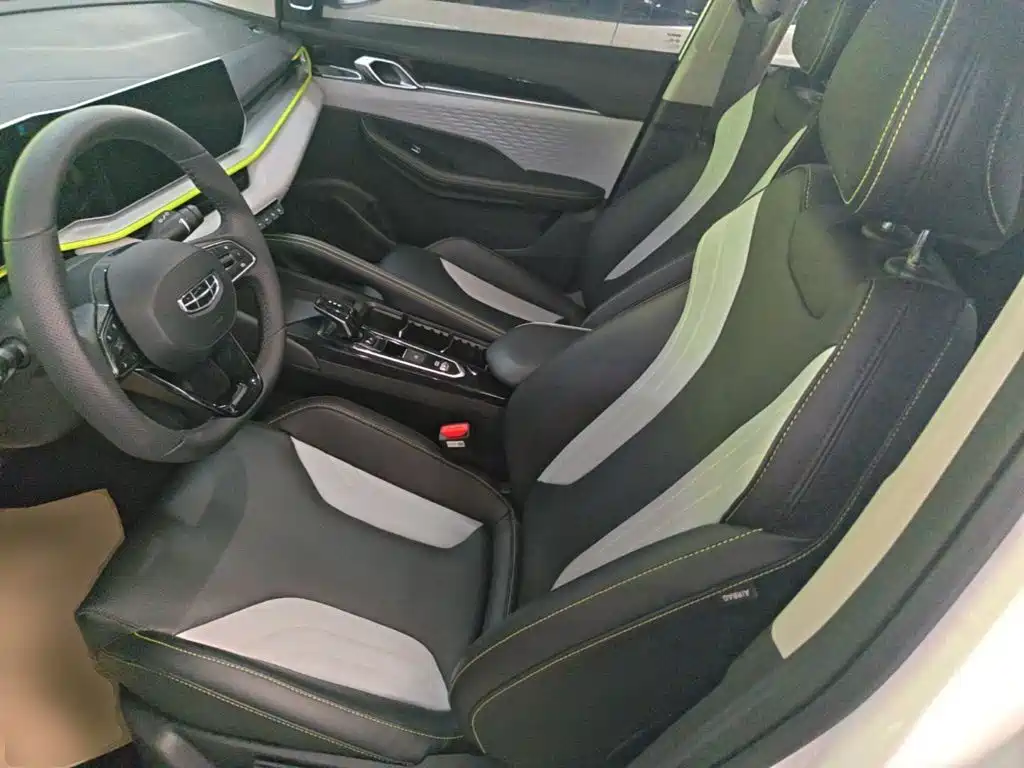 Geely Binyue — миниатюра 15