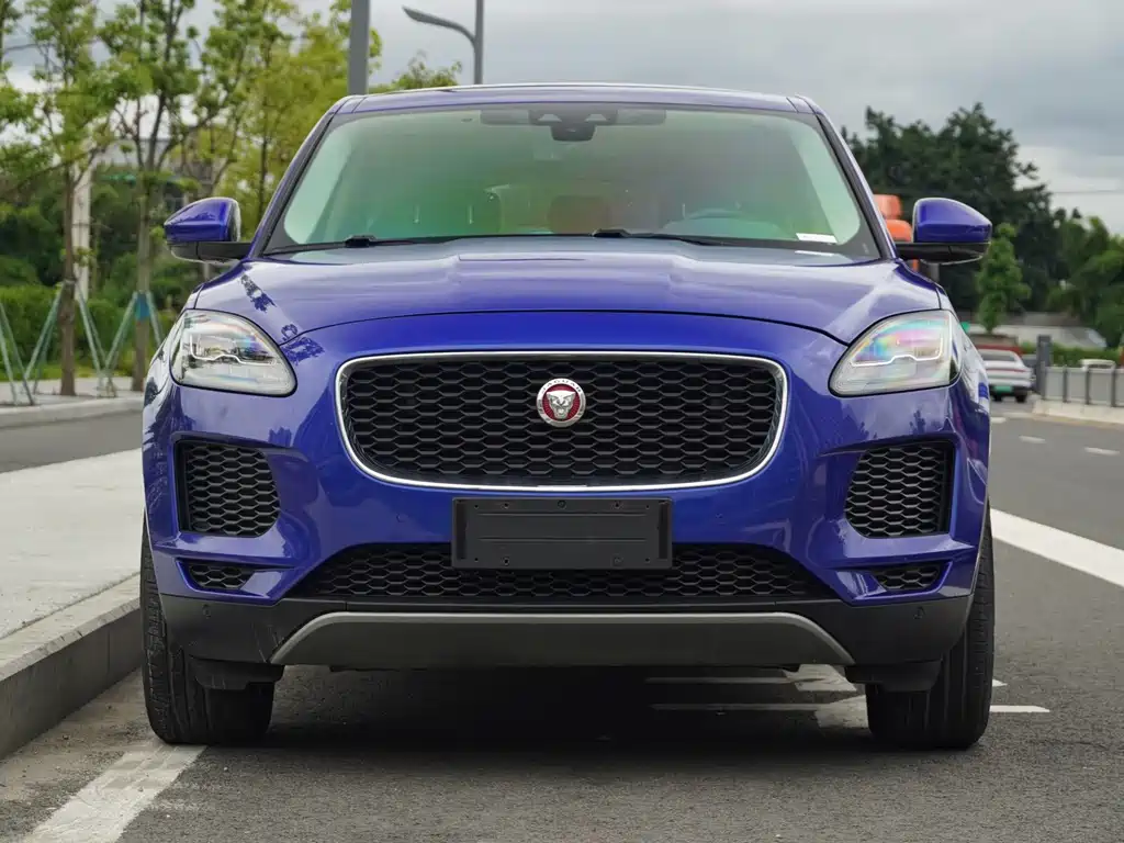Jaguar E-PACE — миниатюра 2