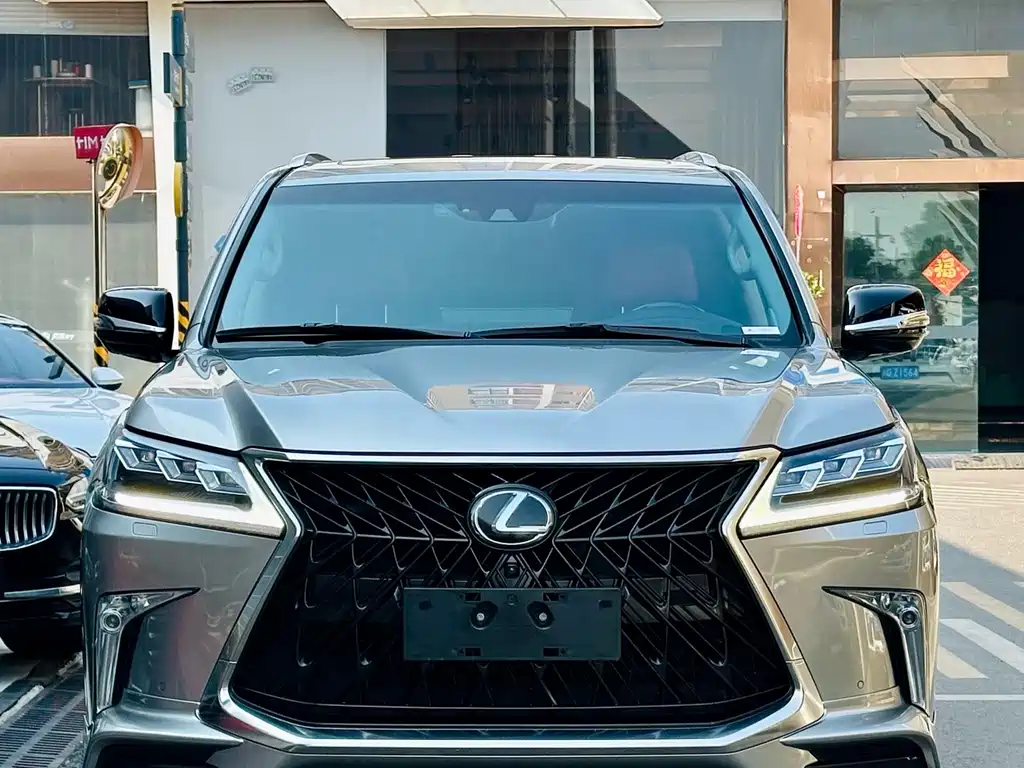 Lexus LX — миниатюра 2