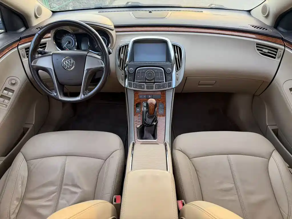 Buick LaCrosse — миниатюра 5