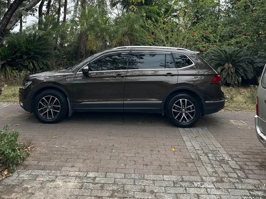 Volkswagen Tiguan L — миниатюра 3
