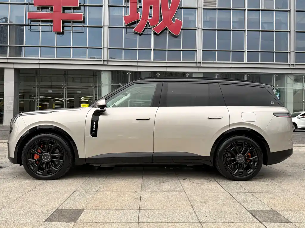 Lynk & Co 900 — миниатюра 3