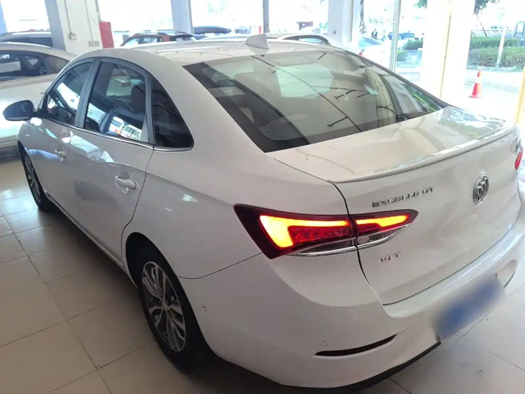 Buick Excelle — миниатюра 5