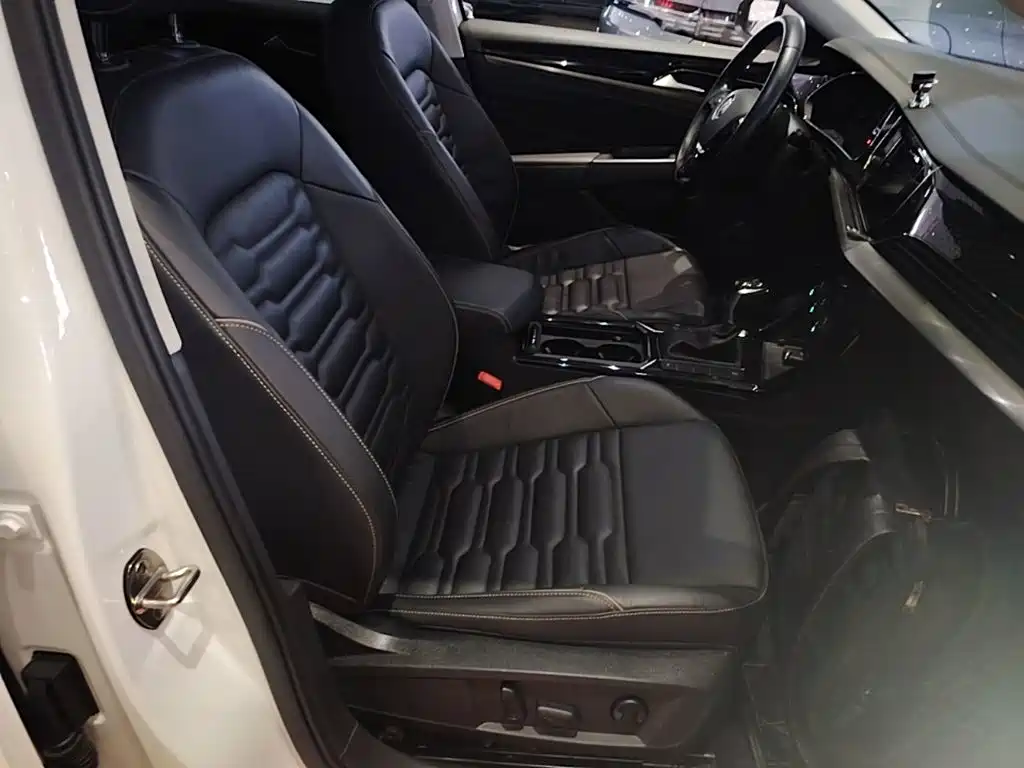 Volkswagen Passat — миниатюра 25