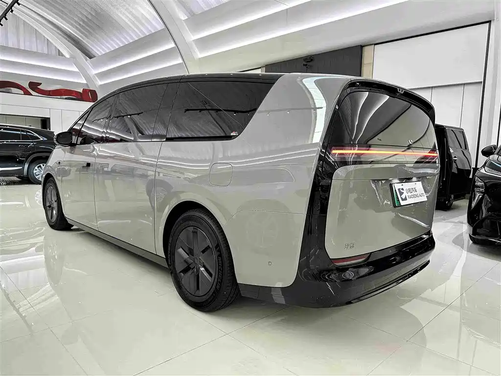 Li Auto Li MEGA — миниатюра 6