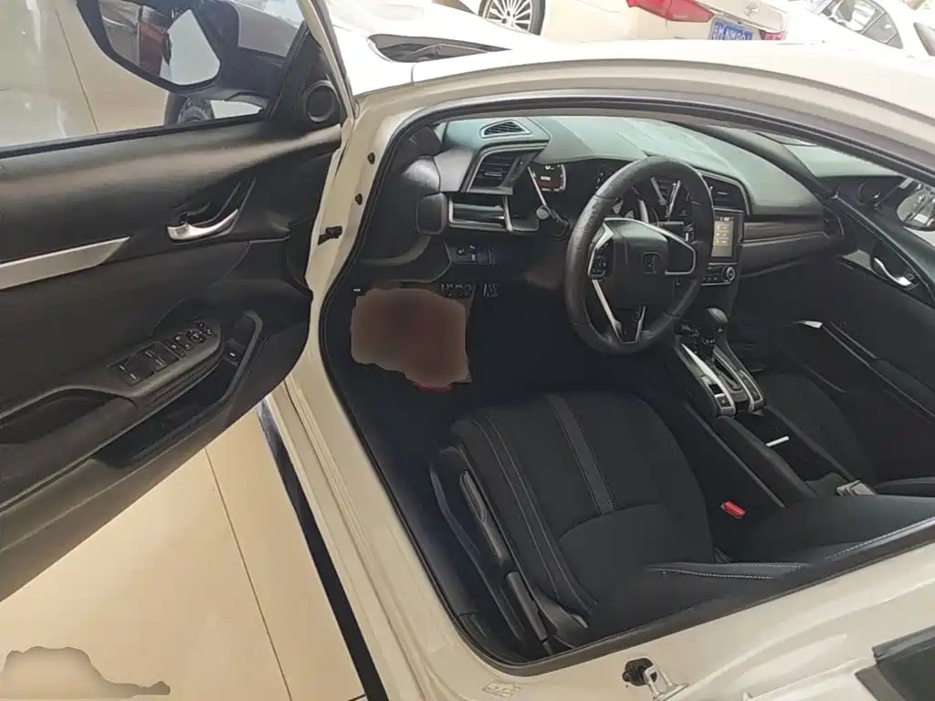 Honda Civic — миниатюра 16