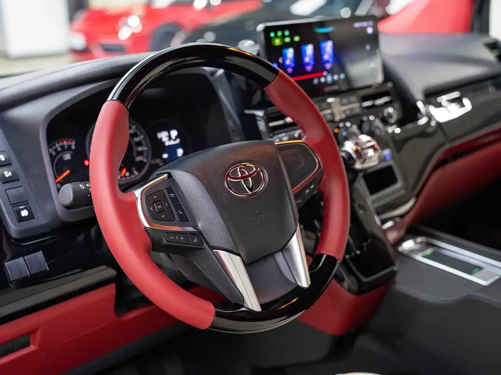 Toyota Hiace — миниатюра 13