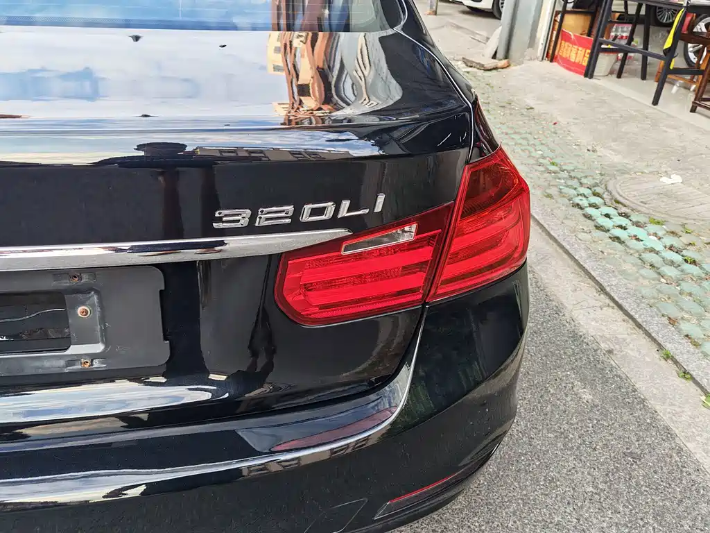 BMW 3 Series — миниатюра 10