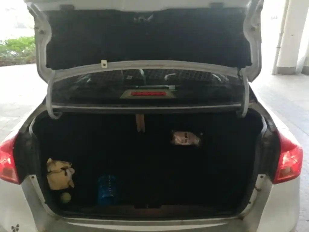 Buick Excelle — миниатюра 21