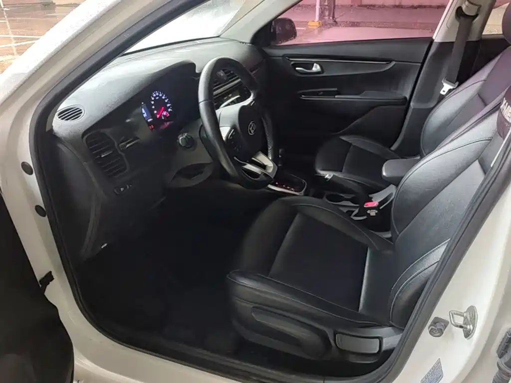 Kia K2 — миниатюра 15