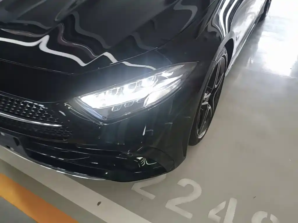 Mercedes-Benz CLS — миниатюра 24