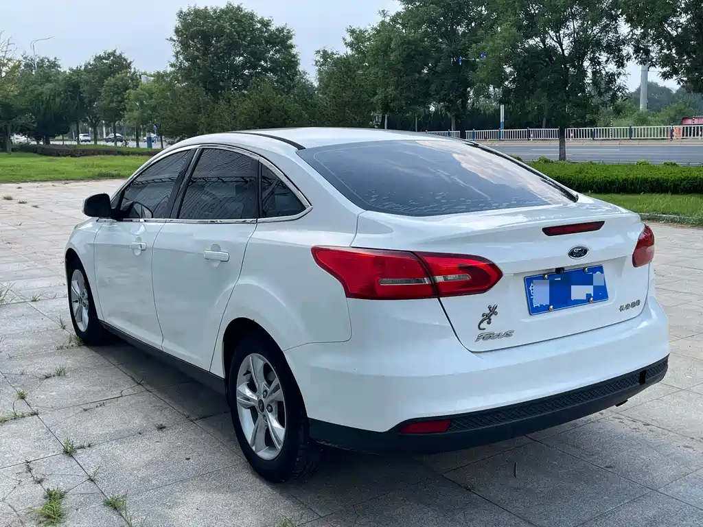 Ford Focus — миниатюра 4