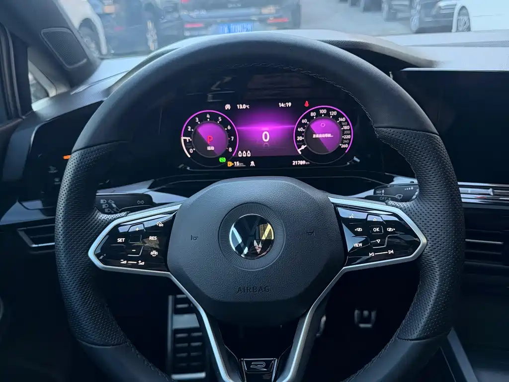 Volkswagen Golf — миниатюра 9