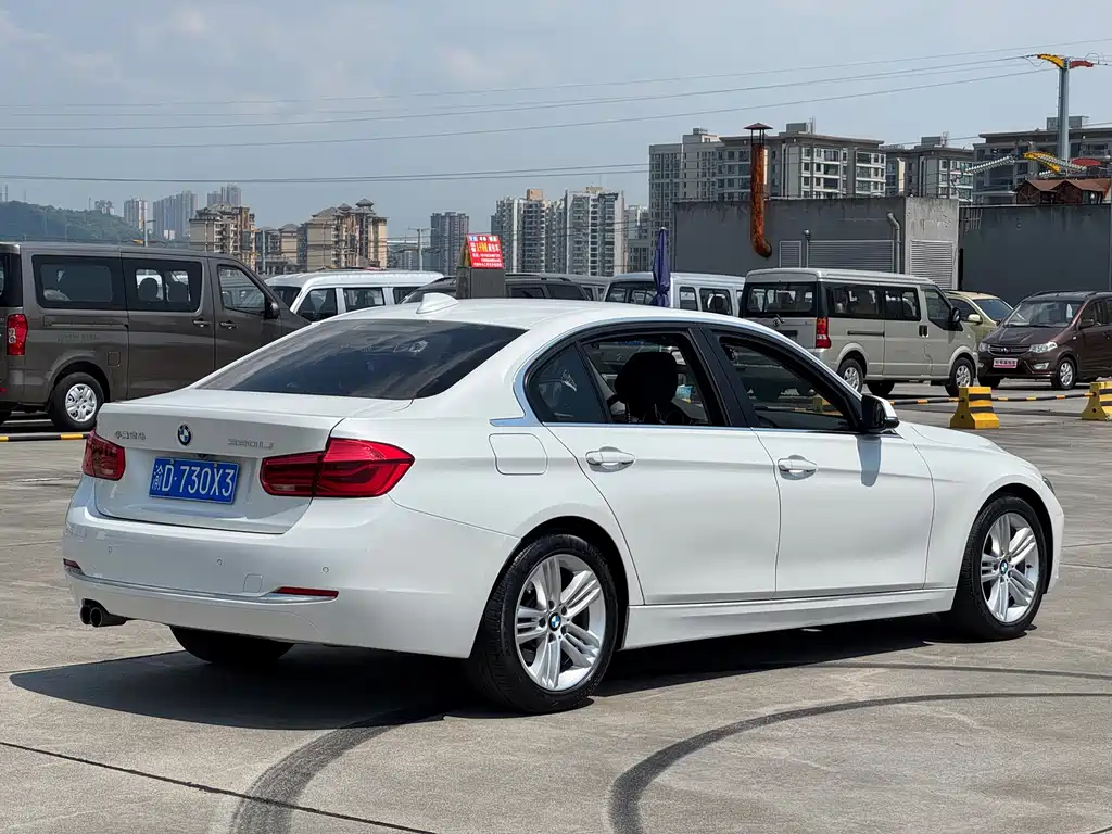 BMW 3 Series — миниатюра 6