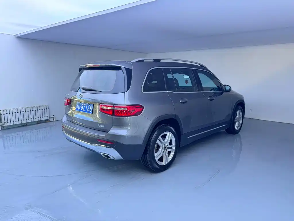 Mercedes-Benz GLB — миниатюра 6