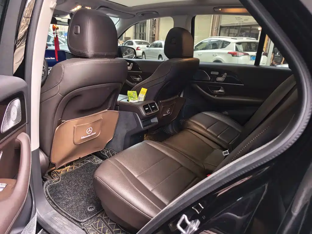 Mercedes-Benz GLE (Import) — миниатюра 6