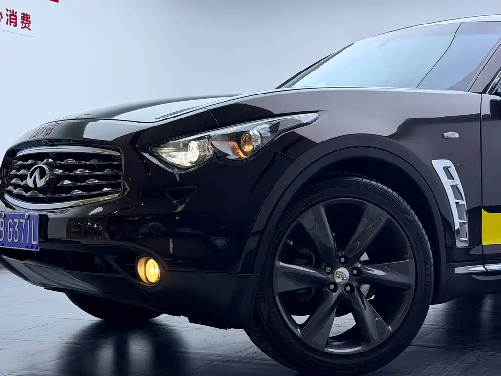 Infiniti FX — миниатюра 5