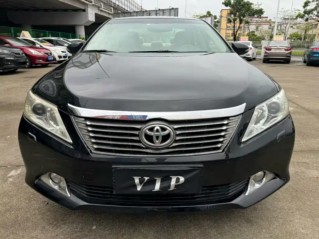 Toyota Camry — миниатюра 2