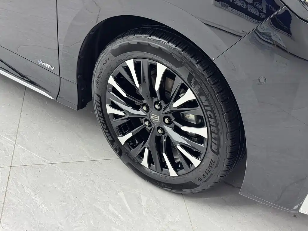 Toyota Vellfire — миниатюра 27