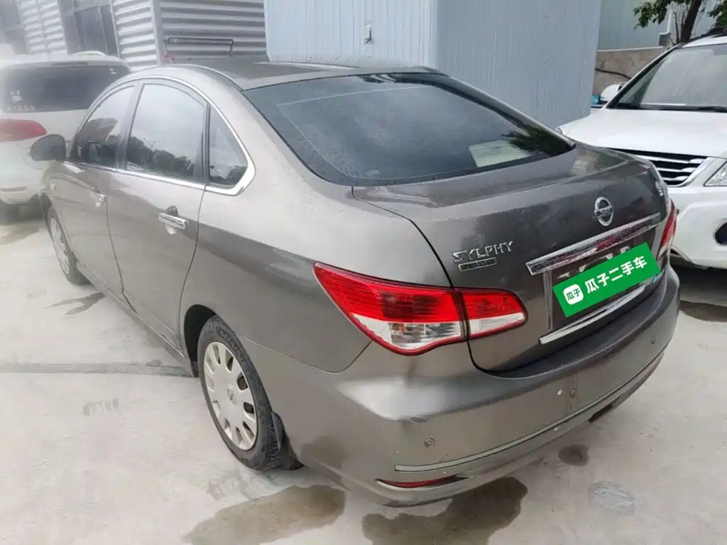 Nissan Sylphy 2012 1.6XE MT Comfort