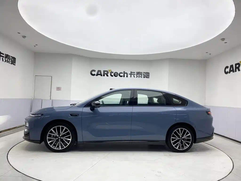 Leapmotor Leapmotor B01 — миниатюра 8