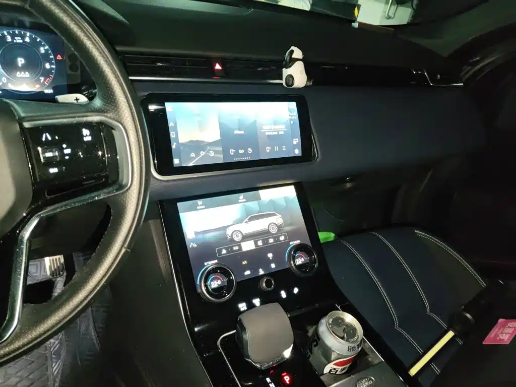 Land Rover Velar — миниатюра 9