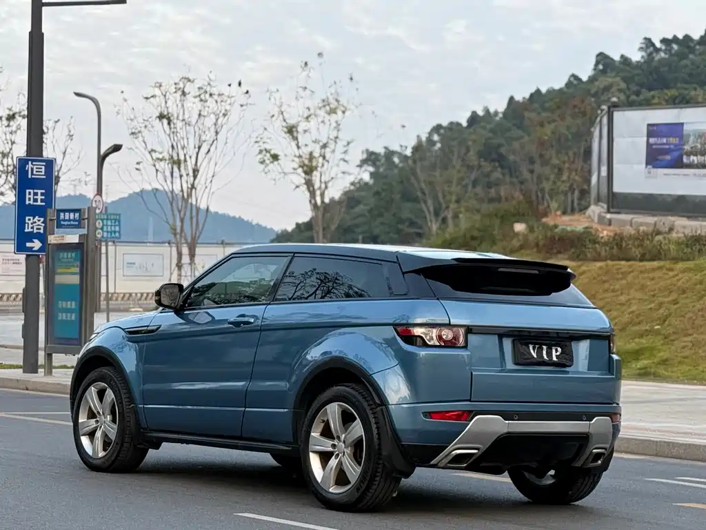 Land Rover Range Rover Evoque 2013 2.0T 3