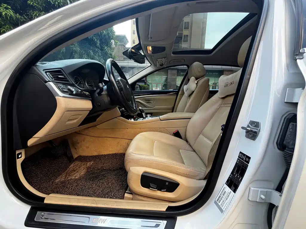 BMW 5 Series — миниатюра 16