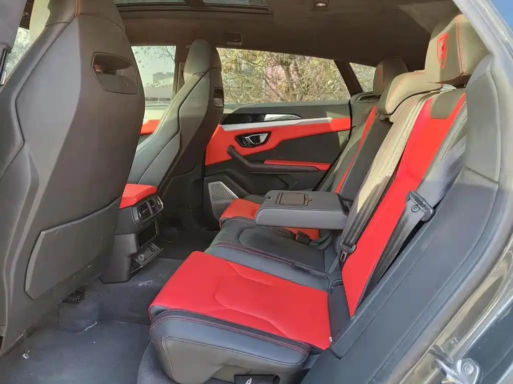 Lamborghini Urus — миниатюра 8