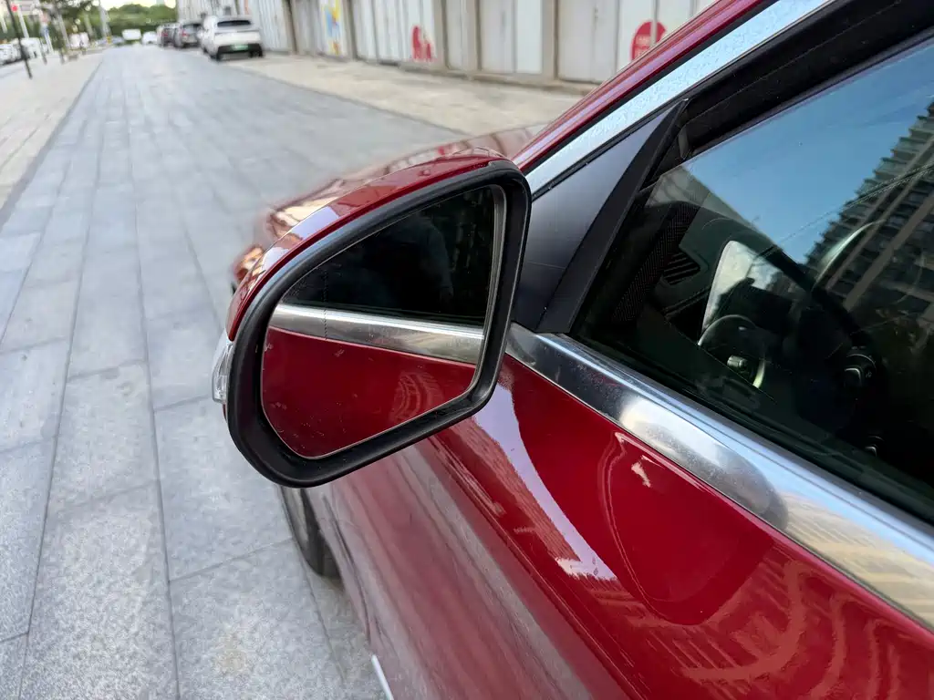 Mercedes-Benz C-Class — миниатюра 12