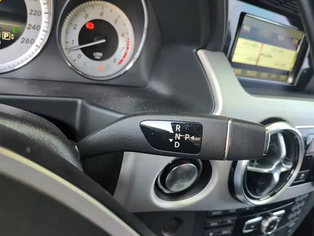 Mercedes-Benz GLK-Class — миниатюра 7