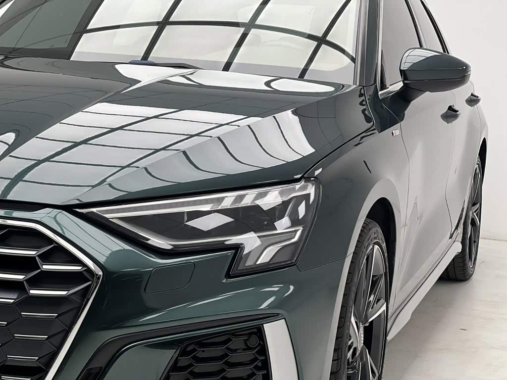 Audi A3 1.4 л 2022 г. Зелёный, пробег 29000 км