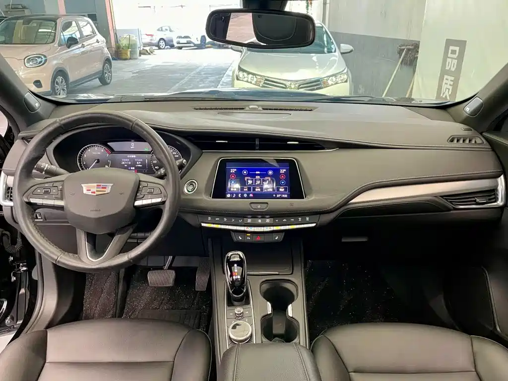 Cadillac XT4 — миниатюра 8