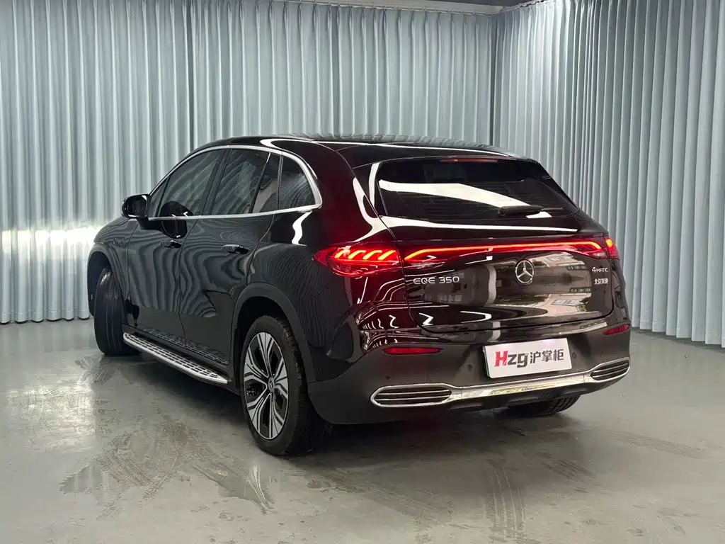 Mercedes-Benz EQE SUV — миниатюра 8