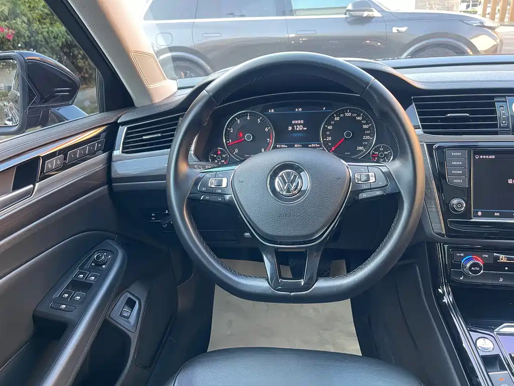 Volkswagen Phideon — миниатюра 15